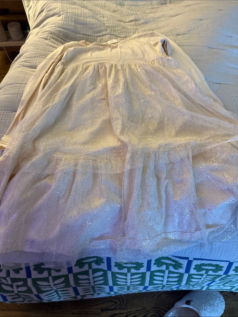 NWOT Hanna Andersson Sparkle Tulle Dress inCream with Sparkles.